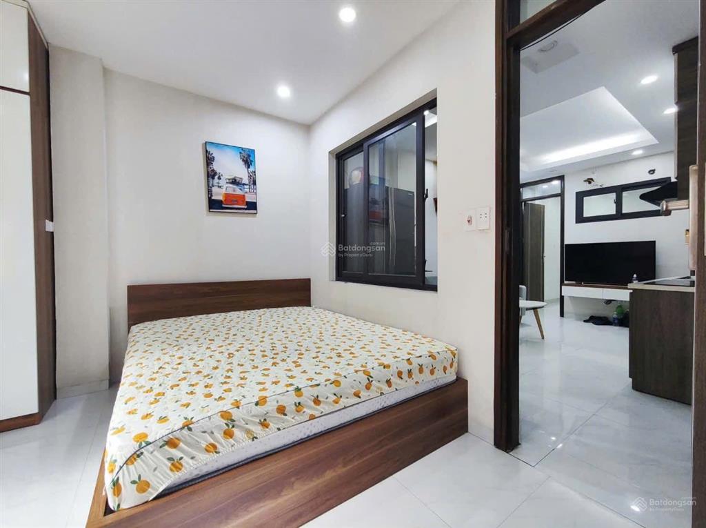 Cho thuê căn hộ t4 hào nam  đống đa thang máy  2 ngủ  nhà đẹp  full đồ  60m2  9 triệu.