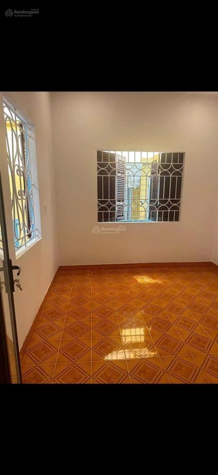 Cho thuê nhà riêng dốc tam đa  thụy khuê  chỉ 3 bước ra hồ tây
