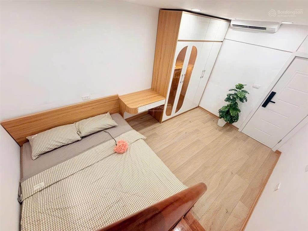 Cho thuê nhà phố cổ hàng khoai  hoàn kiếm. hotline 0886 025 ***