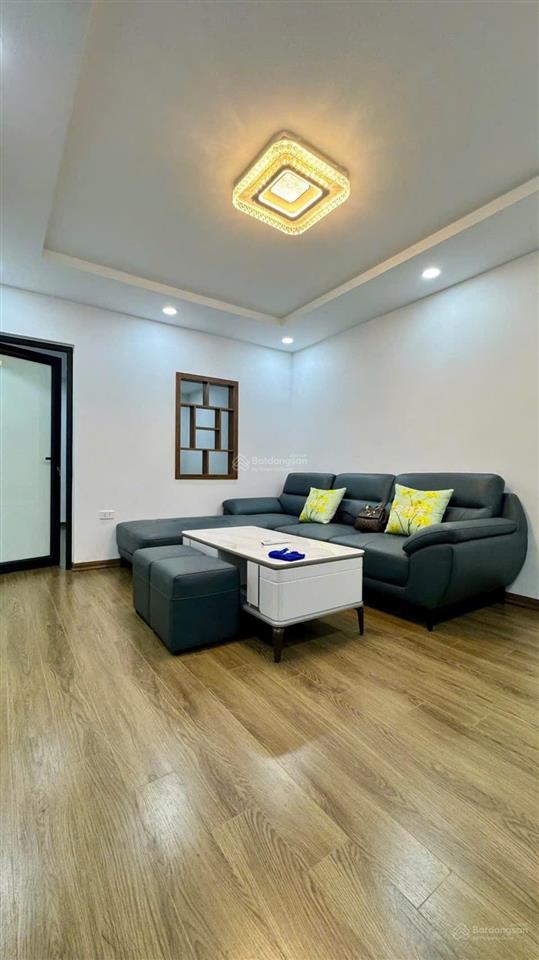 Cho thuê tập thể ngõ 409 kim mã ba đình. hotline 0886 025 ***