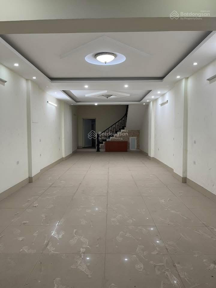 Cho thuê nhà mặt phố, kinh doanh, trục chính kđt văn phú la casta