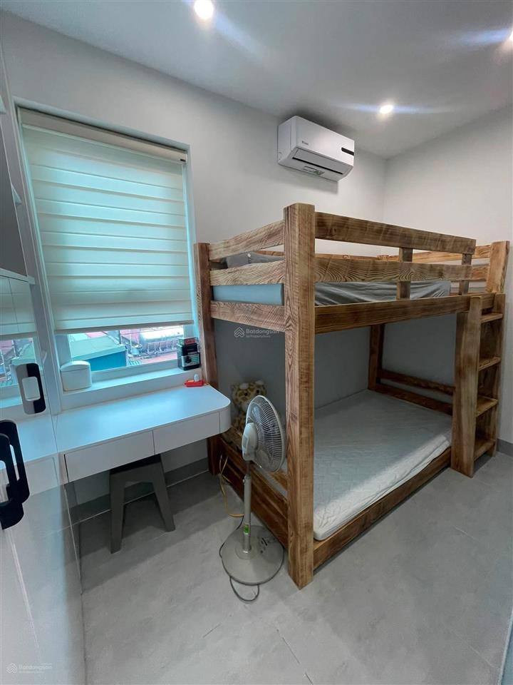 Cho thuê nhà tập thể, căn 2 ngủ mới tinh đủ đồ nội thất ở nguyễn văn tố  hoàn kiếm