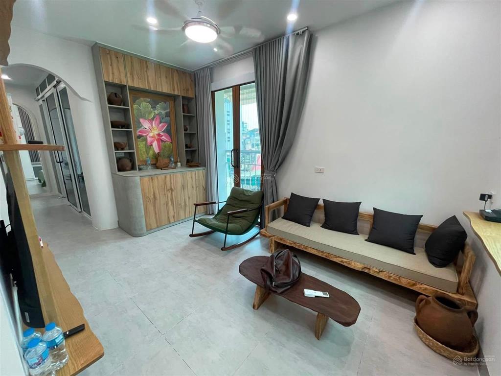 Cho thuê nhà tập thể, căn 2 ngủ mới tinh đủ đồ nội thất ở nguyễn văn tố  hoàn kiếm