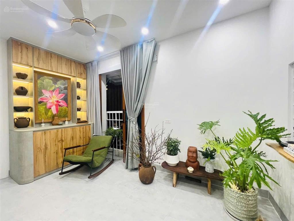 Bán nhà tập thể 2 ngủ siêu đẹp tại trung tâm phố cổ hoàn kiếm