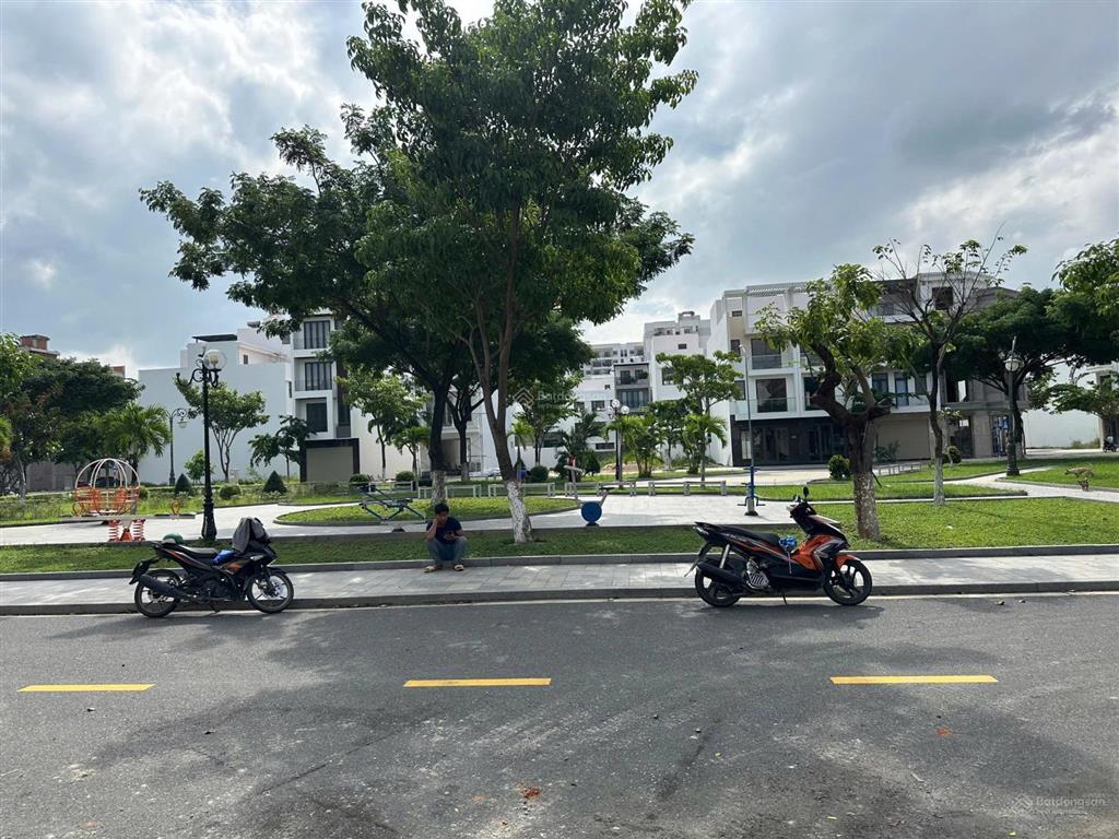 Chỉ 9,6 tỷ sở hữu nhà thô, 3 tầng vcn phước long 2, mt đường a3. có sổ ngày sau 3045 ngày.