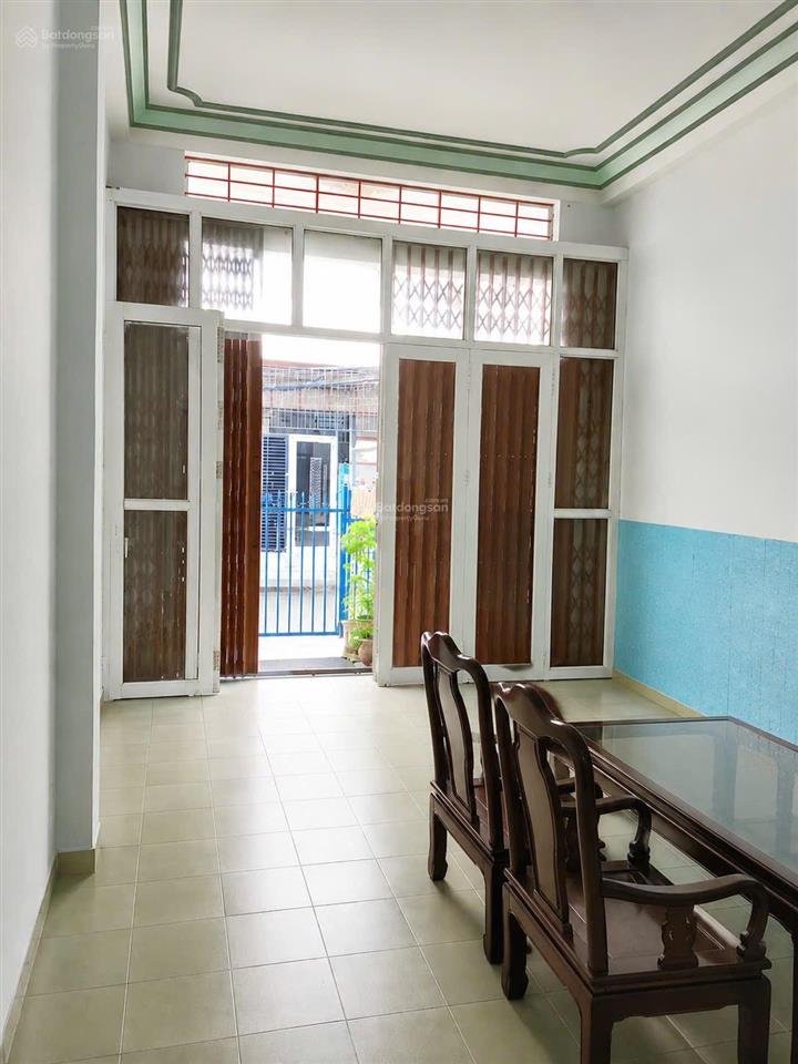Nhà 2 tầng, có sân thượng, mt đường trương định, 49,8m2, giá 7,8 tỷ