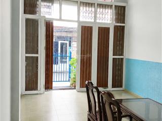 Nhà 2 tầng, có sân thượng, mt đường trương định, 49,8m2, giá 7,8 tỷ
