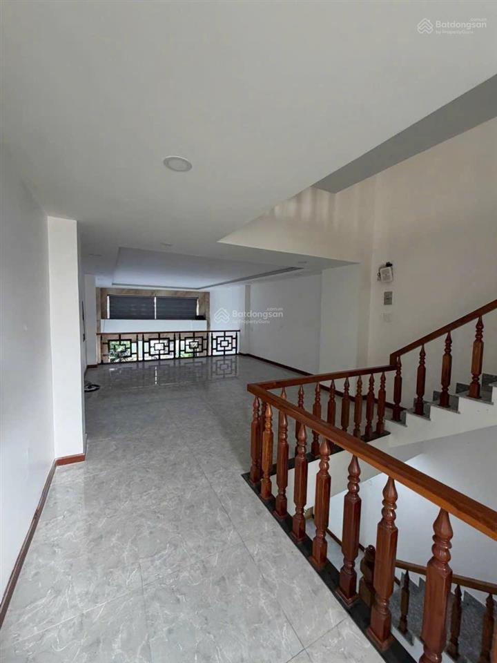 Bán nhà 5 tầng mt đường trường sơn, 91,3m2, giá 6 tỷ 990