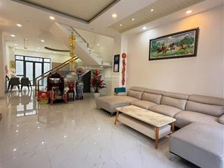 Bán nhà 3 tầng, gói 5 mỹ gia, full nội thất, giá chỉ 7 tỷ.