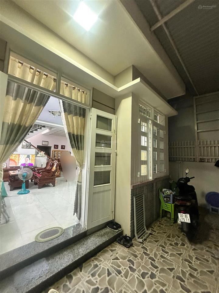 Bán nhà 2 tầng mặt tiền đường đào duy anh, rộng 10m, 90m2 ngang 6m, giá 4 tỷ 750