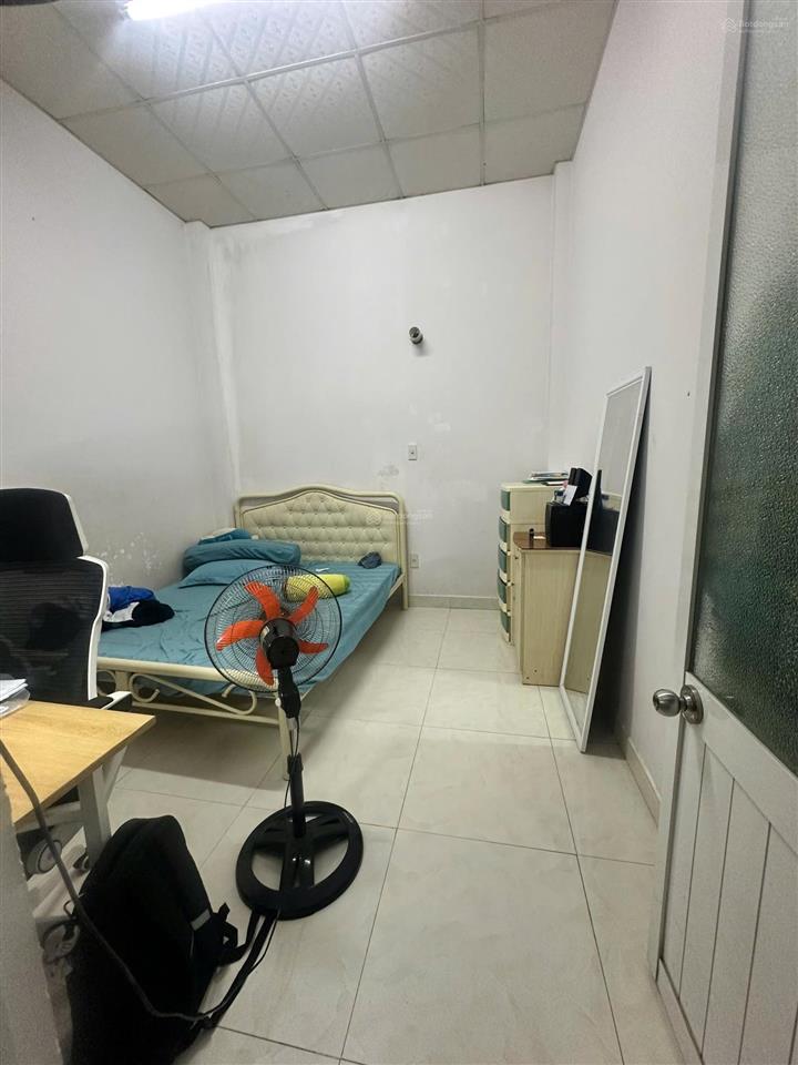 Bán nhà 2 tầng mặt tiền đường đào duy anh, rộng 10m, 90m2 ngang 6m, giá 4 tỷ 750