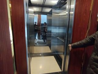 Bán tòa nhà apartment tại phố đi bộ trịnh công sơn, 200m2 x 7 tầng mặt tiền 7.5m. giá 135 tỷ