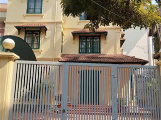 Siêu víp tại quảng khánh, quảng an, biệt thự 143m2 x 4 tầng, mặt tiền 8m vị trí đẹp nhất bán đảo.