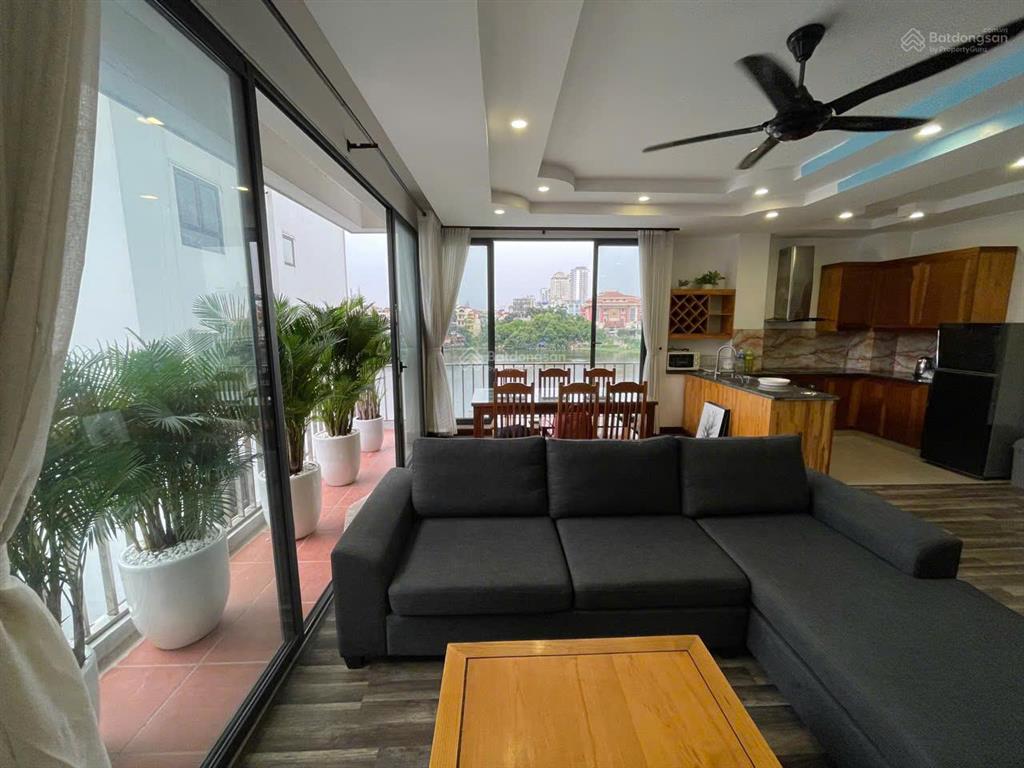 Bán gấp tòa căn hộ view siêu đẹp, view hồ tây + hồ quảng bá, diện tích 130m2 x 9 tầng