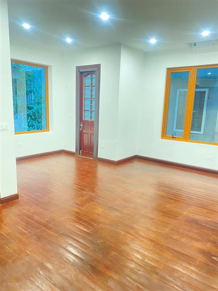Chính chủ cần bán gấp căn nhà lô góc mới, 60m2 x 4 tầng tại đường tây hồ, quảng an, tây hồ, hà nội.
