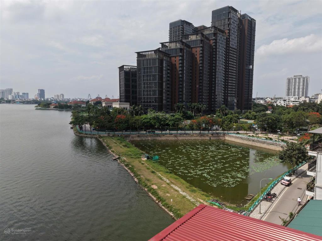 Hàng víp, bán tòa nhà mặt phố quảng khánh, quảng an diện tích 366m2 x 6 tầng.