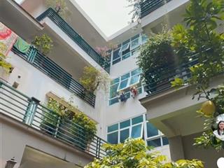 Bán căn nhà vườn 271m2 x 4 tầng nhà siêu đẹp, vị trí víp đi bộ ra hồ tây, oto vào nhà.
