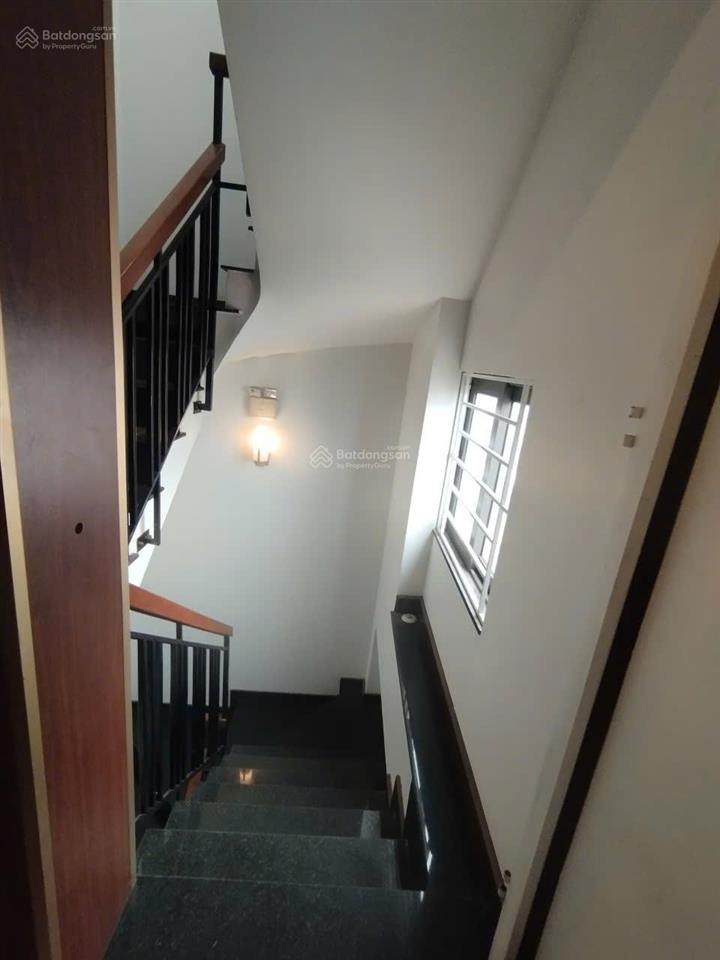 Bán tòa nhà apartment tại phố đi bộ trịnh công sơn, 200m2 x 7 tầng mặt tiền 7.5m. giá 135 tỷ