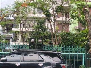 Bán tòa nhà apartment tại phố đi bộ trịnh công sơn, 200m2 x 7 tầng mặt tiền 7.5m. giá 135 tỷ