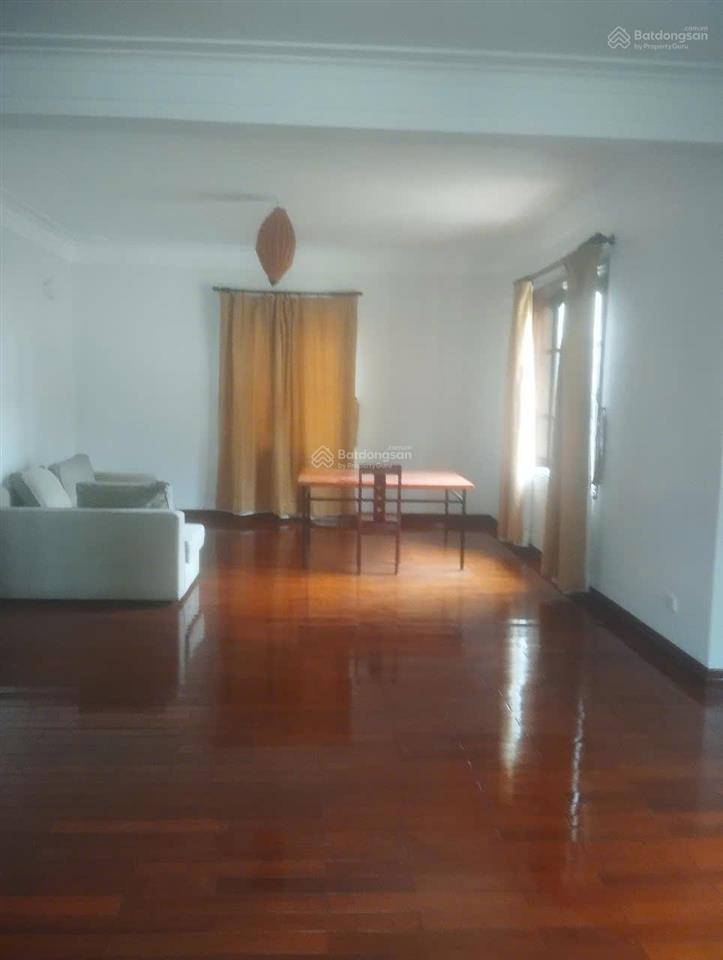 Bán biệt thự đường tô ngọc vân, khu vip người nước ngoài sinh sống 365m² x 3.5 tầng.