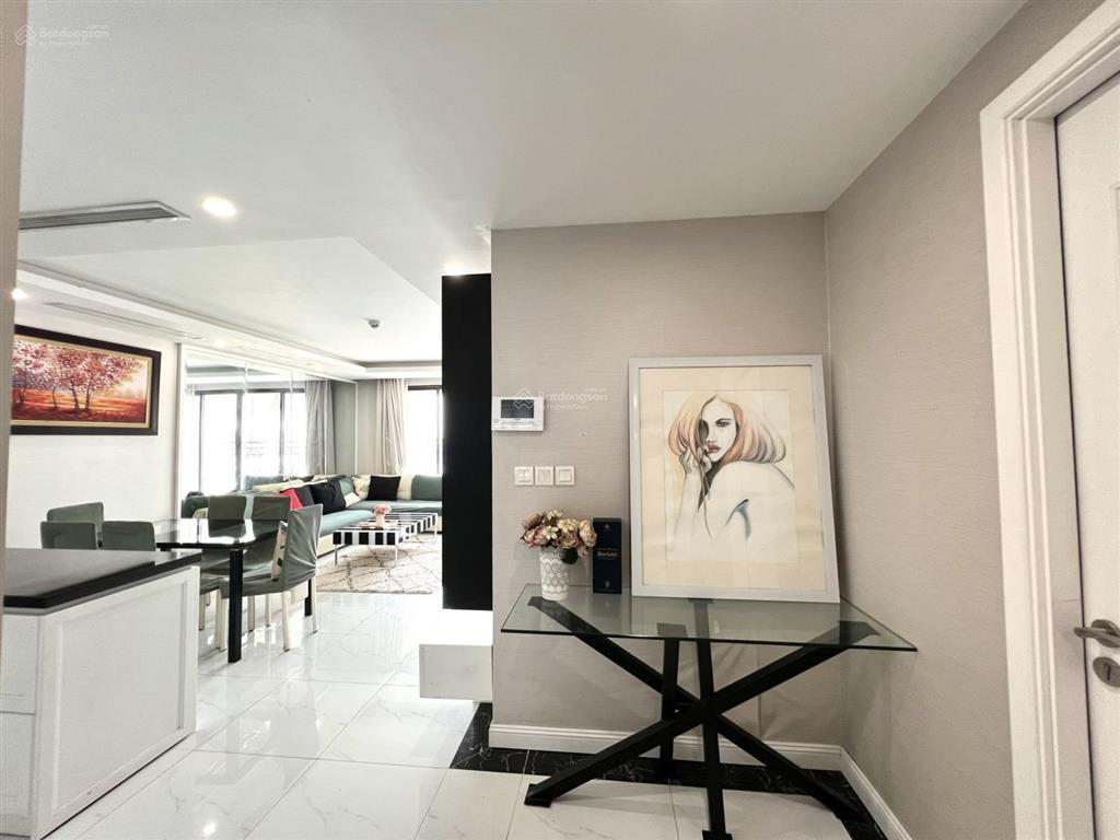Giảm chào 4,5 tỷ căn hộ 111m2 gồm 3 ngủ view đẹp, giá tốt tòa soleil số 59 xuân diệu