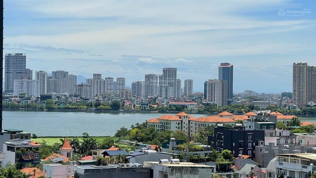 Giảm chào 4,5 tỷ căn hộ 111m2 gồm 3 ngủ view đẹp, giá tốt tòa soleil số 59 xuân diệu