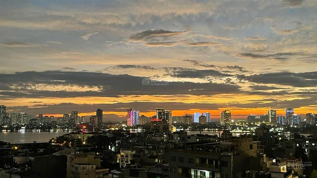 Giảm chào 4,5 tỷ căn hộ 111m2 gồm 3 ngủ view đẹp, giá tốt tòa soleil số 59 xuân diệu