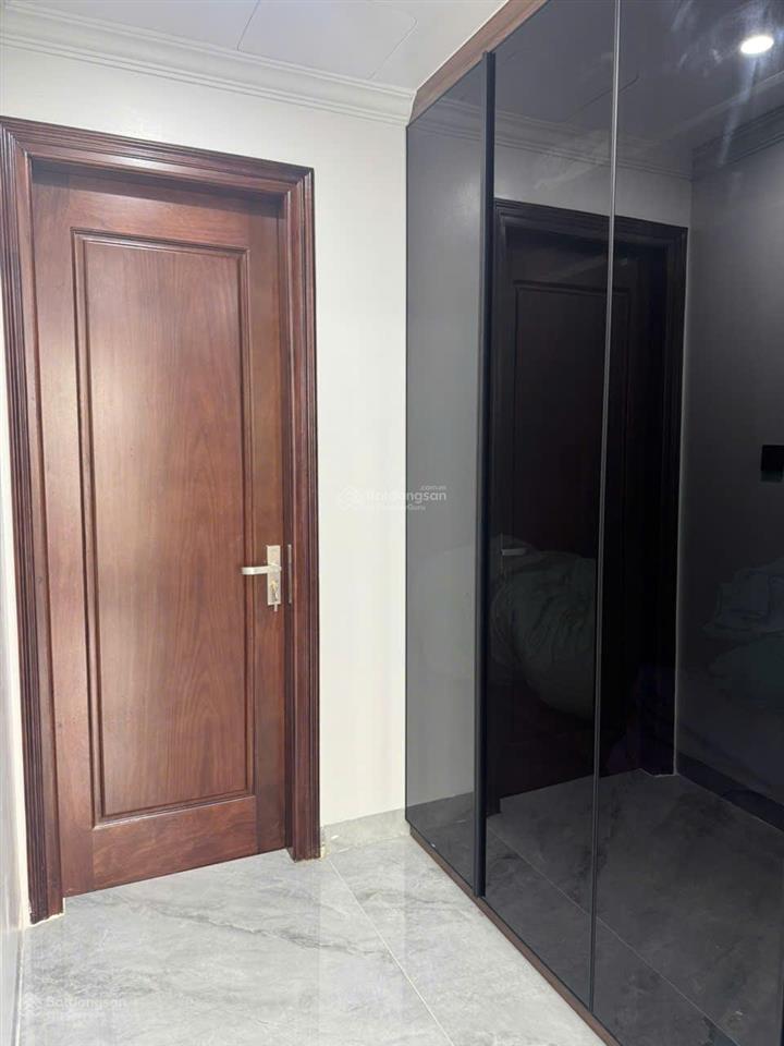 Chủ nhà mua shophouse làm kinh doanh nên cần bán căn 2 p ngủ 88m2 tại tòa d'leroi soleil xuân diệu