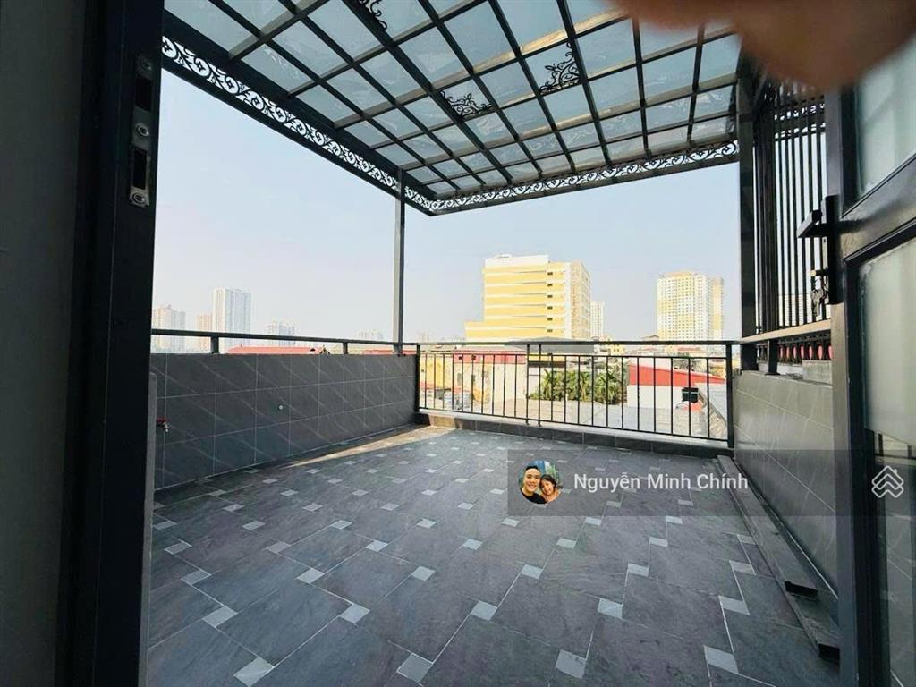 Cần bán cắt lỗ nhà mặt phố lô góc trung tâm quận hoàng mai