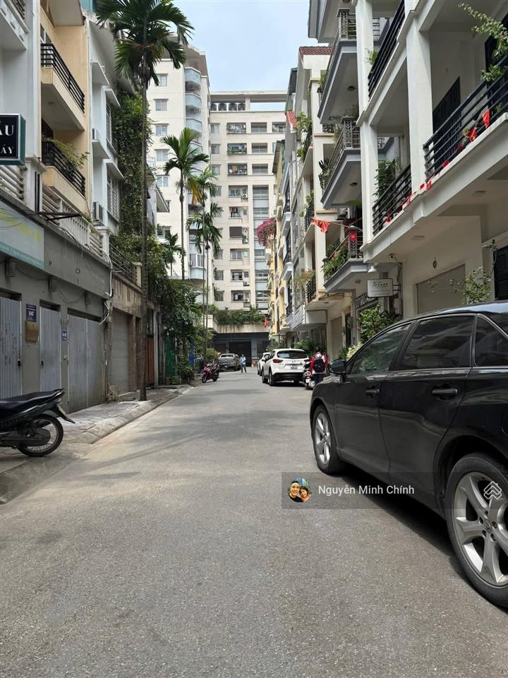 Cần bán nhà phân lô khu vực trung hòa  lưu quang vũ  vũ phạm hàm giá tốt