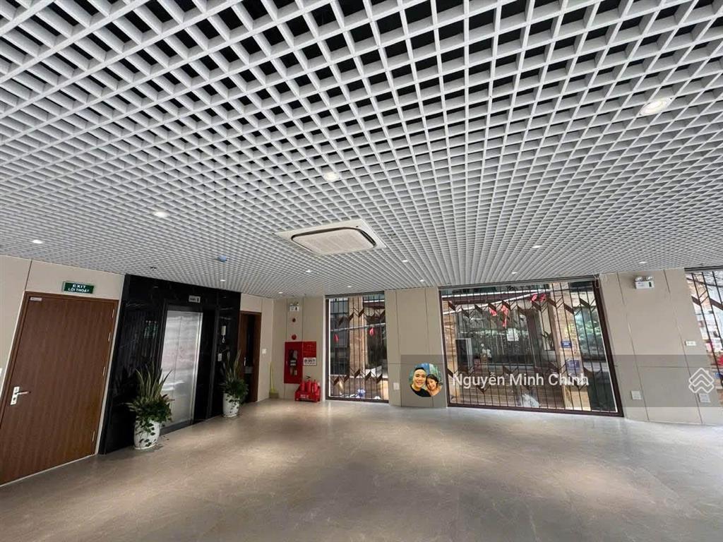 Building lô góc 3 mặt, 9 tầng văn phòng, giá tốt hơn thị trường cho khách mua, phố vương thừa vũ