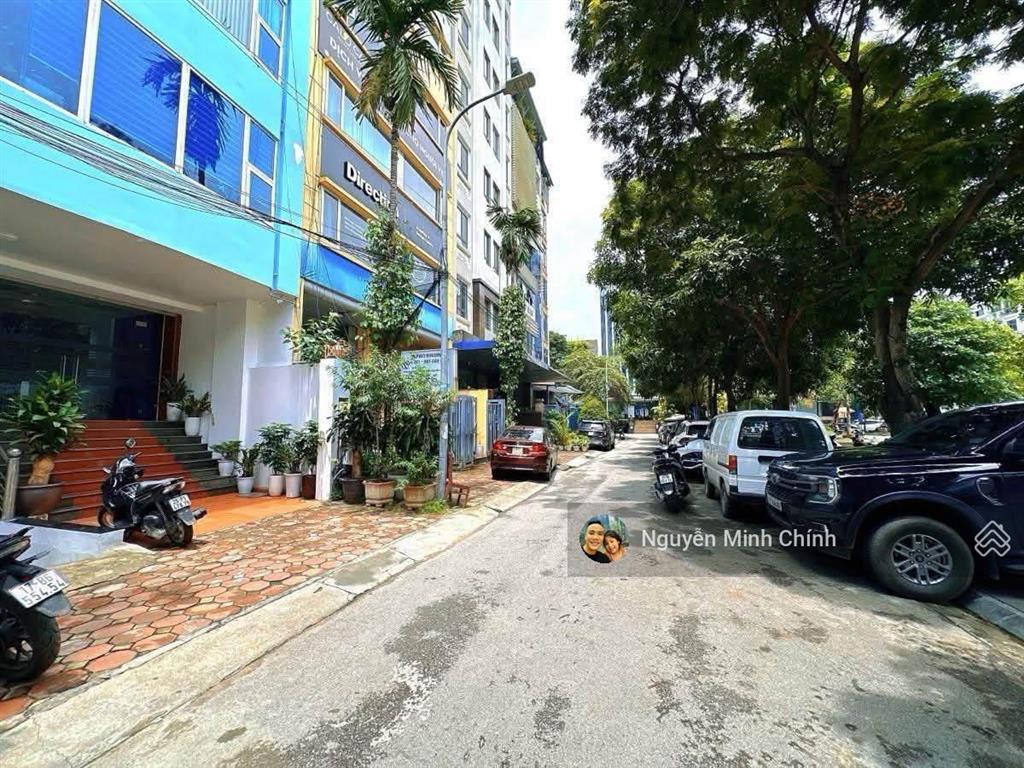 Bán tòa building văn phòng phố dịch vọng hậu giá tốt cho khách mua