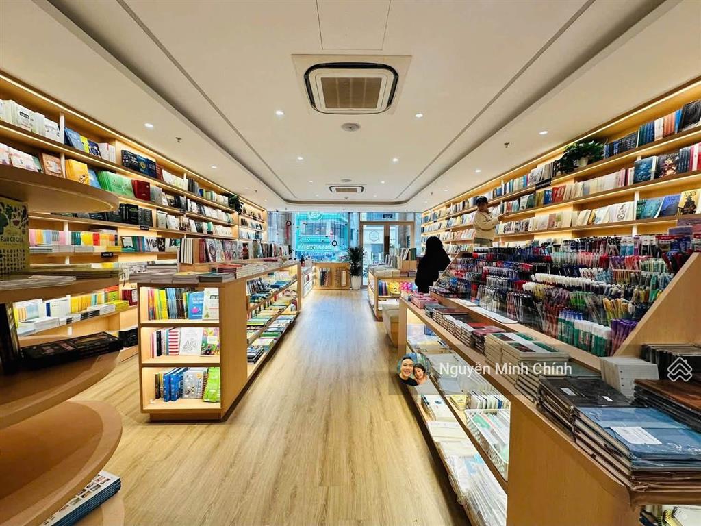 Building mặt phố chùa láng hiếm có khó tìm giá tốt thị trường