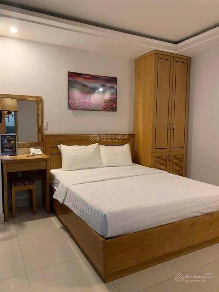 Dòng tiền 2.4 tỷ 1 nămsiêu phẩm lô góc 2mt  tt quận 7  ngang 9m  có hầm và thang máy 43 tỷ x