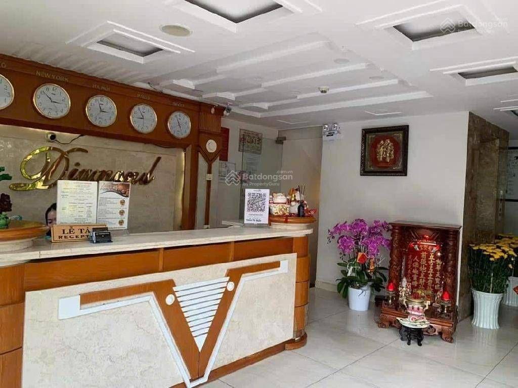 Dòng tiền 2.4 tỷ 1 nămsiêu phẩm lô góc 2mt  tt quận 7  ngang 9m  có hầm và thang máy 43 tỷ x
