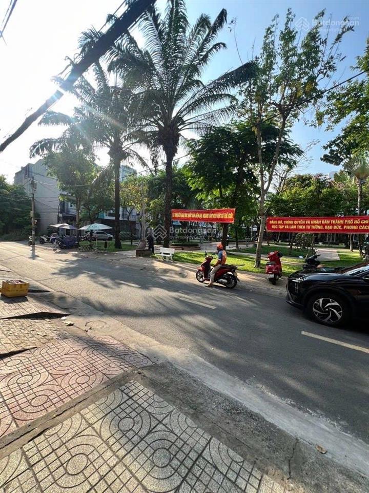 Mặt tiền kinh doanh bông sao quận 8 view công viên  70m²  4 tầng 11,6 tỏi thương lượng