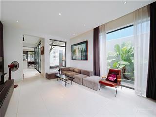 Villa sân vườn 2 mặt tiền quận 7 213m², 3 tầng, thoáng mát, giá chỉ 2xtỷ