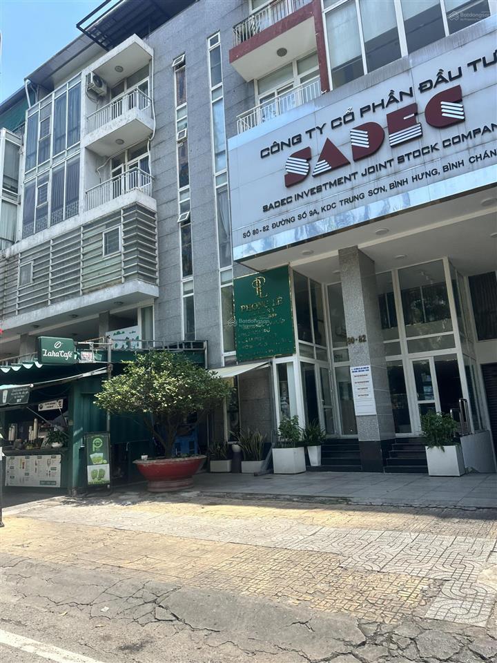 Siêu hiếm đường 9a trung sơn 10x20m  5 tầng vị trí toàn ngân hàng lớn. tiện làm ngân hàng cty