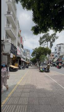 Mặt tiền kinh doanh hùng vương quận 10  4 tầng 110m2 ngang 4.5m nở hậu 22.x tỷ  vỉa hè 8m