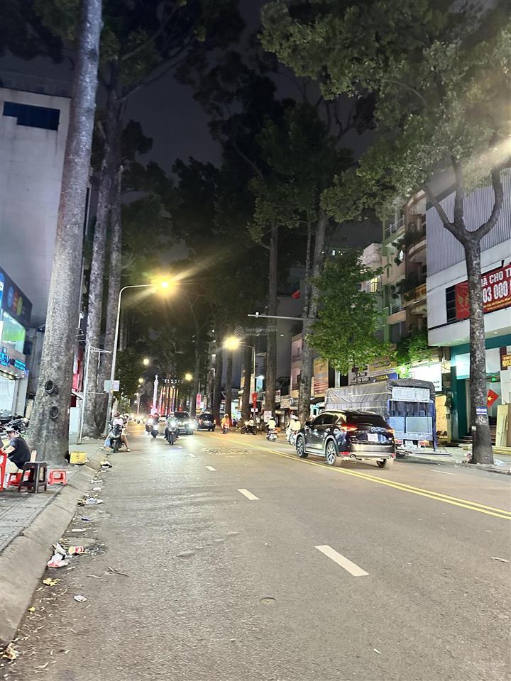 Mặt tiền nguyễn chí thanh quận 5  7x30m dòng tiền 1.5 tỷ/năm hợp mở thẩm mỹ viện