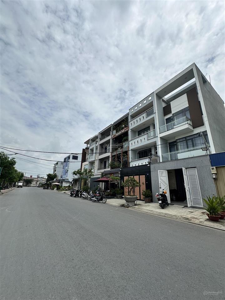 Bán nhà mặt phố tại khu dân cư 584 tân kiên, 5,9 tỷ, 80m2, view đẹp, đáng chú ý