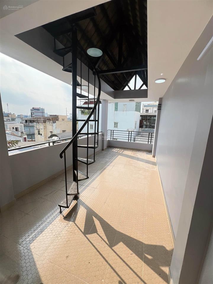 Ngay phạm thế hiển, quận 8, phường 4  4 tầng 7 phòng 80m2, chốt 7. x tỷ