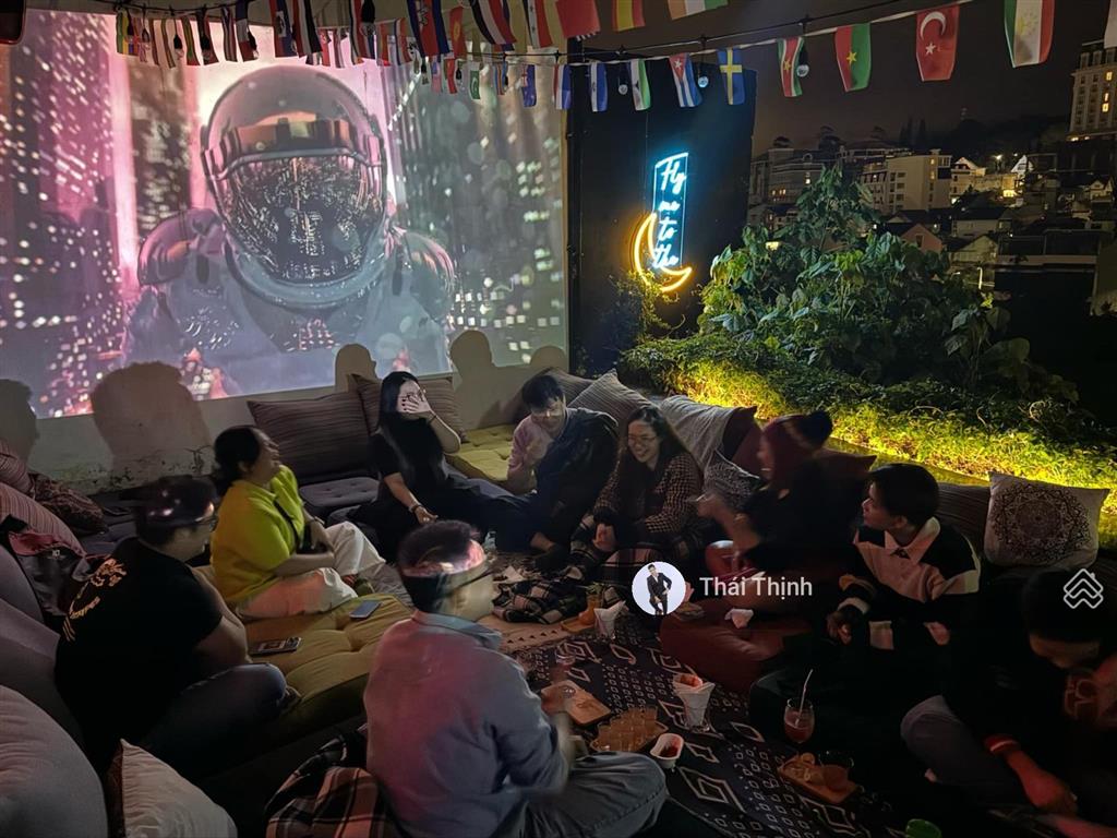 Bán nhà mặt tiền quang trung đà lạt tặng 1 quán bar đang hoạt động  110m2  ngang 7m view siêu đẹp