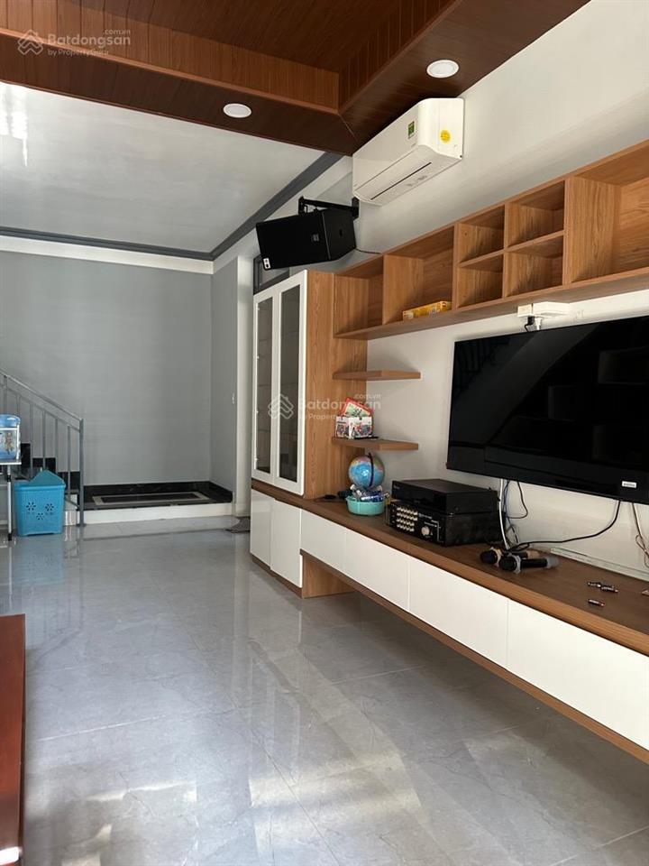 Villa mini quận 7  187m2  18x10m chỉ 8 tỷ. hiếm có