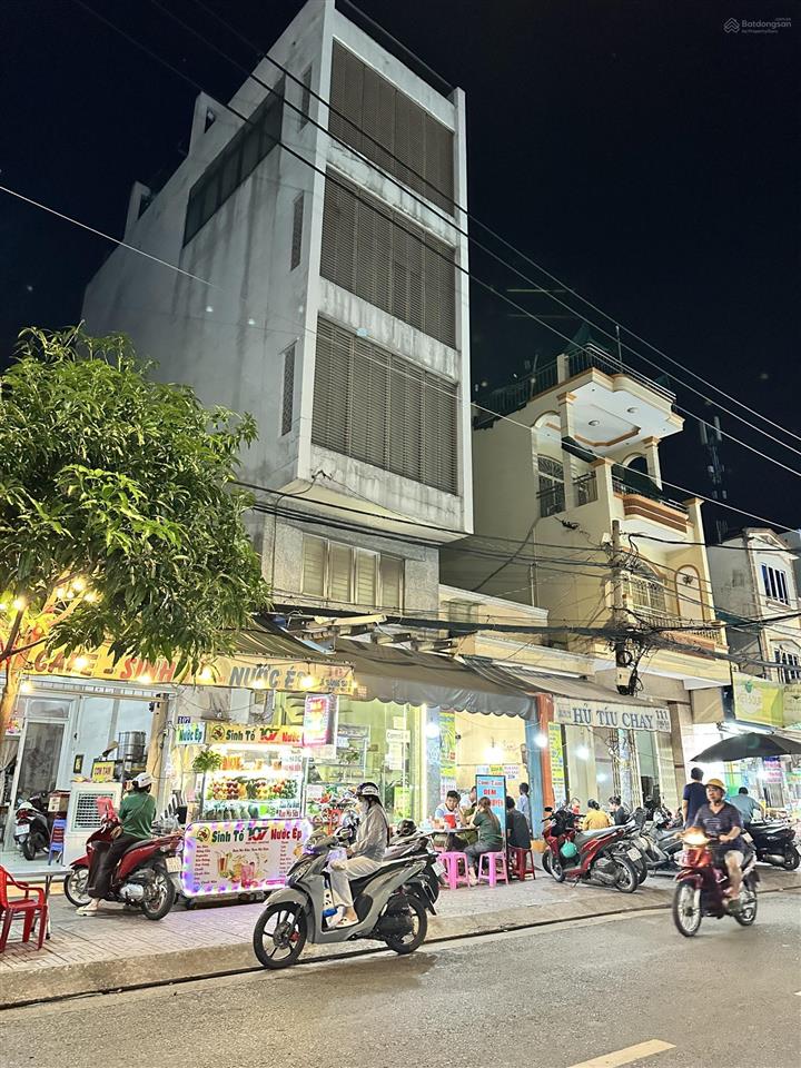 Mặt tiền bông sao quận 8  6 tầng kinh doanh sầm uất  sổ hồng hoàn công đủ  vỉa hè 4m