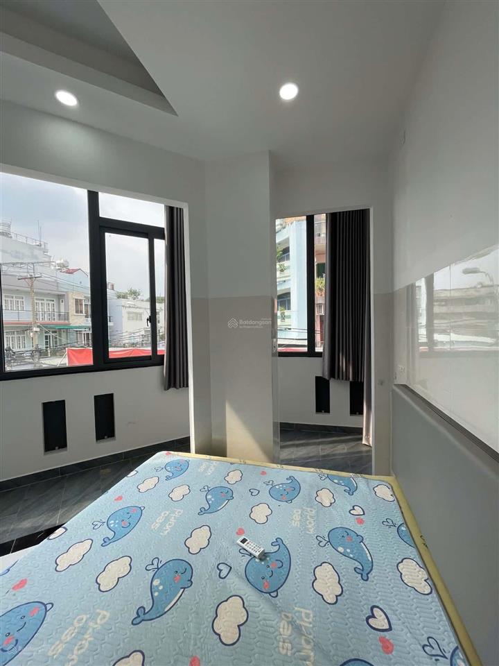 Mặt tiền đặng thúc liêng, quận 8  lô góc ngang 7m  thang máy  dòng tiền 60 triệu
