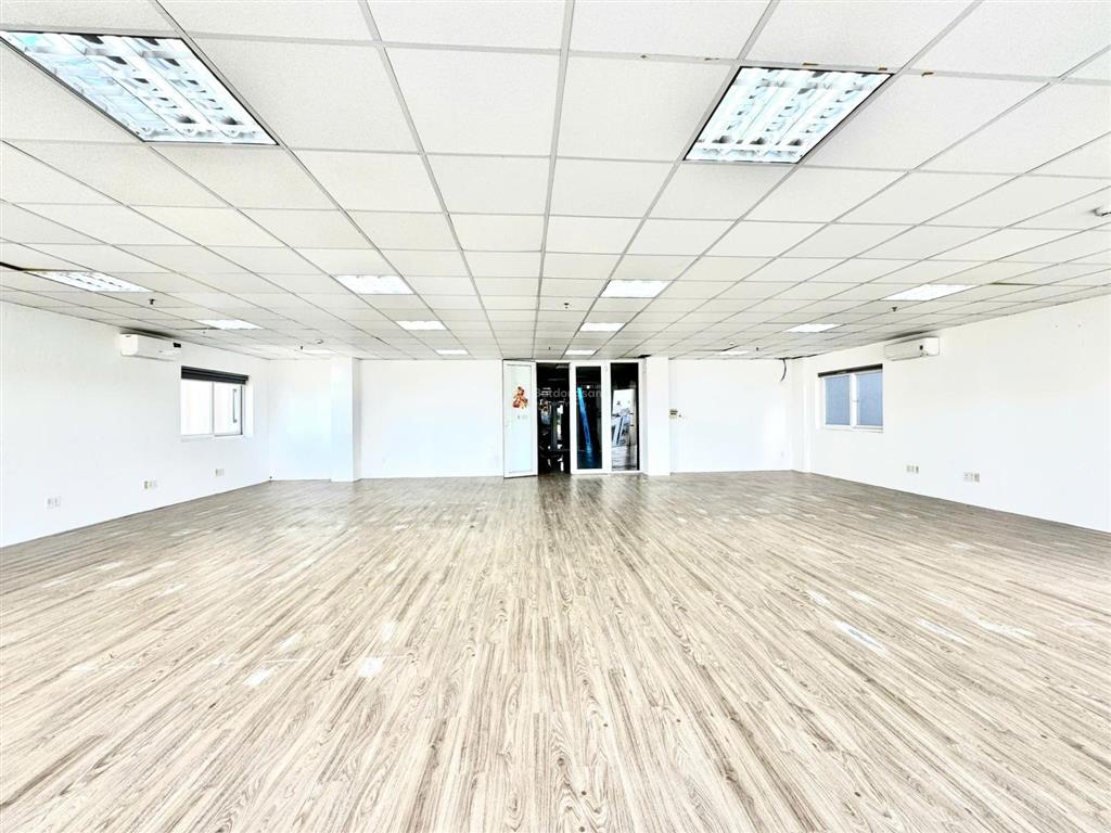Cho thuê văn phòng 110 m2  15.9 tr/tháng  khu vực hòa cường