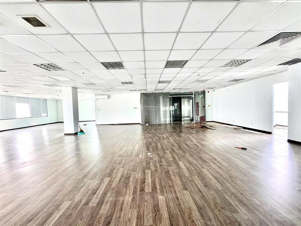 Ngân sách 40  60 tr/tháng thì thuê được văn phòng bao nhiêu m2 tại đà nẵng.  0935 999 ***
