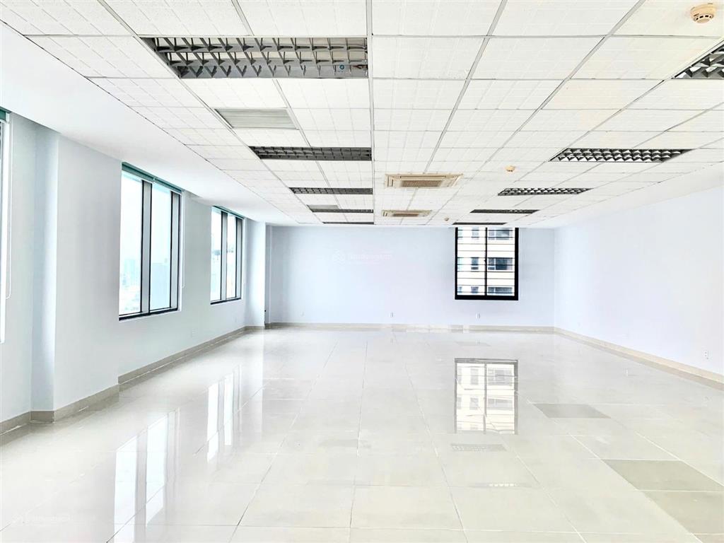 Cho thuê văn phòng 220 m2 view cầu rồng chỉ 300.000đ/m2, miễn phí ngoài giờ, property danang