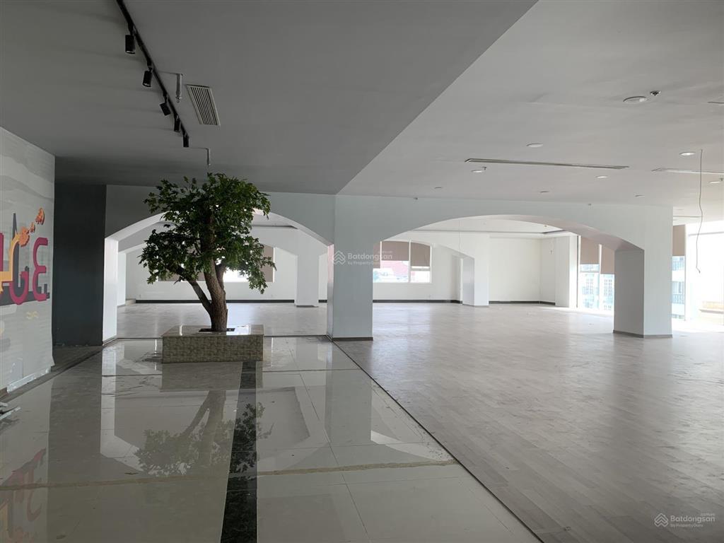 Cho thuê văn phòng 550m nguyễn văn linh chỉ 260.000đ/m/tháng property danang